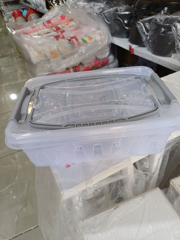 سرویس چای خوری مسافرتی 4 نفره ونوس( سبد پیک نیک)
