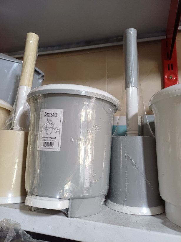 سطل و فرچه سرویس بهداشتی باران دوجداره